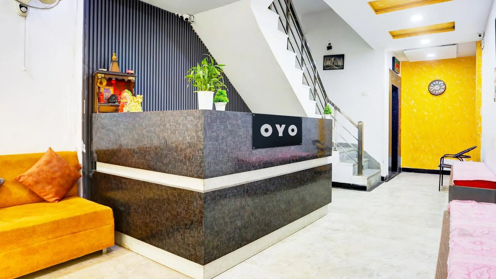 Hotel O Grandfather Tajganj